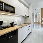 B&K Rooms